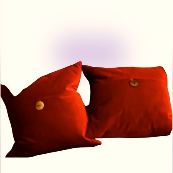 2 Couture Throw Pillows Red - Picture 4 of 11